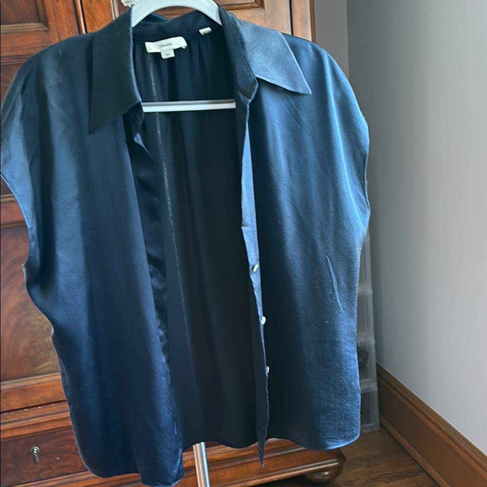 Vince Elegant Navy Top